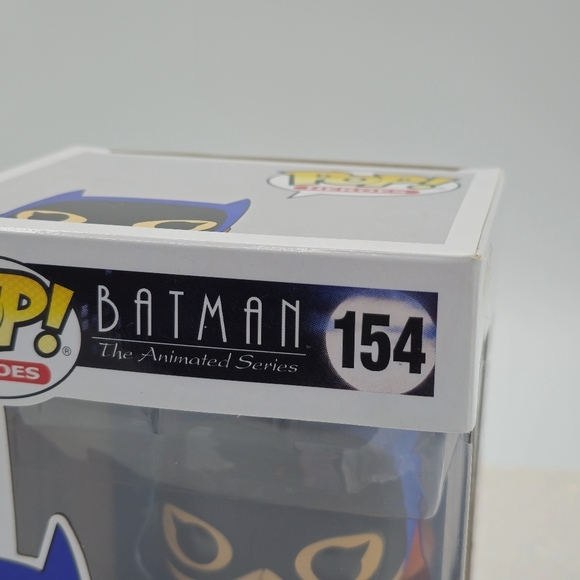 Funko POP! Batman The Animated Series Batgirl #154 Vinyl Figure - Picture 2 of 7